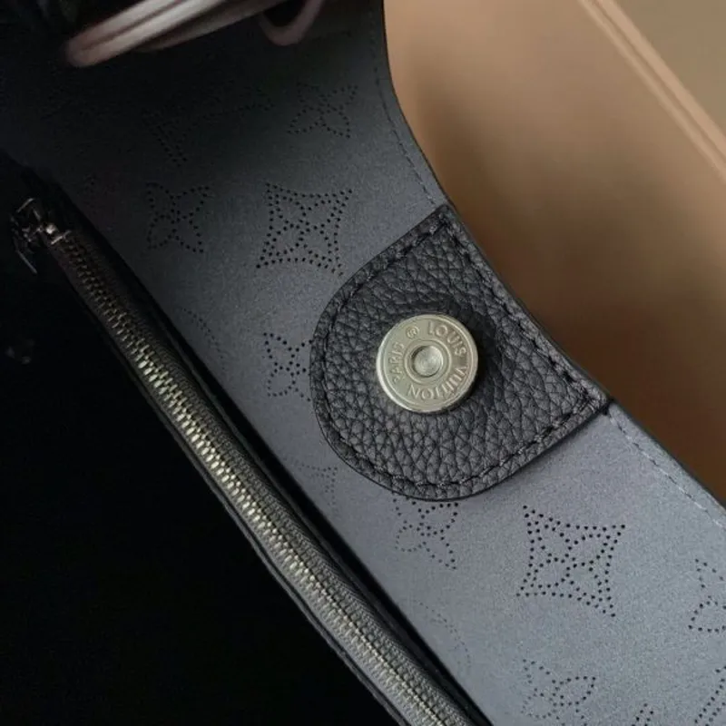 LV M52950 Louis Vuitton Carmel Mahina M53188 Taška Černá
