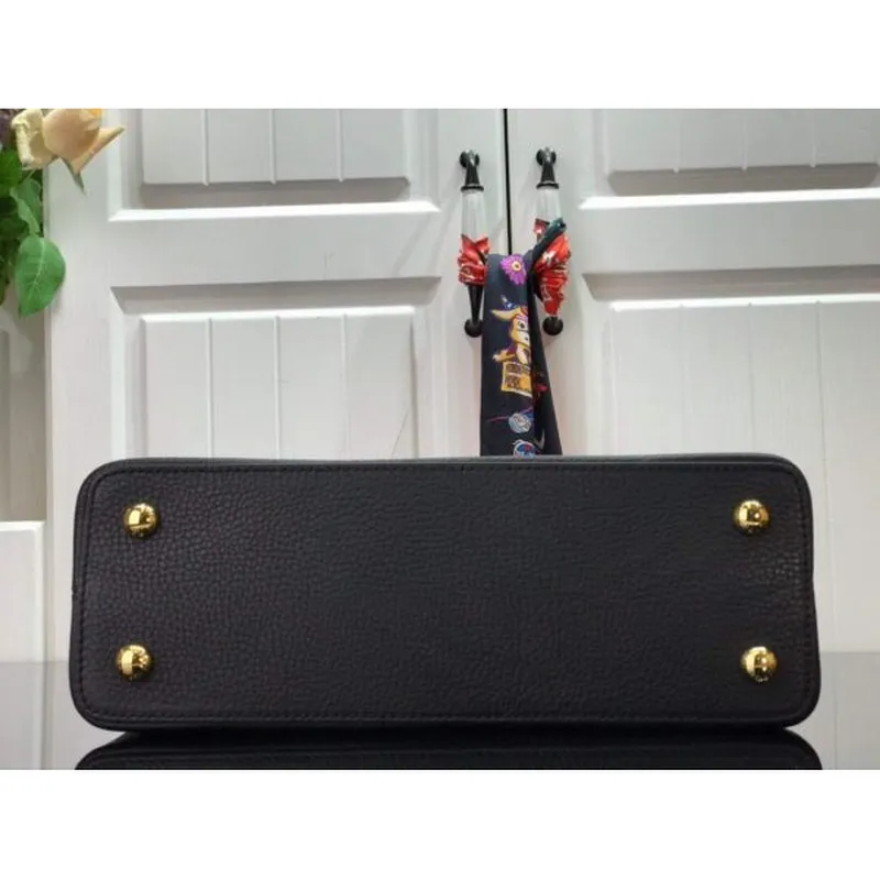 LV M48865 Louis Vuitton Capucines MM Kabelka Černá Červená