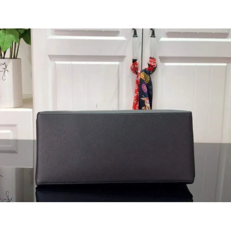 LV M45811 Louis Vuitton Grand Palais Monogram Tote Bag Černá M45833