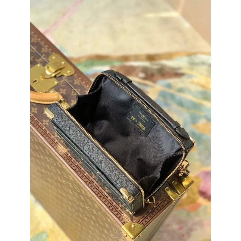 LV M45785 Louis Vuitton LVxNBA Rukojeť Trunk Monogram M57971 Černá