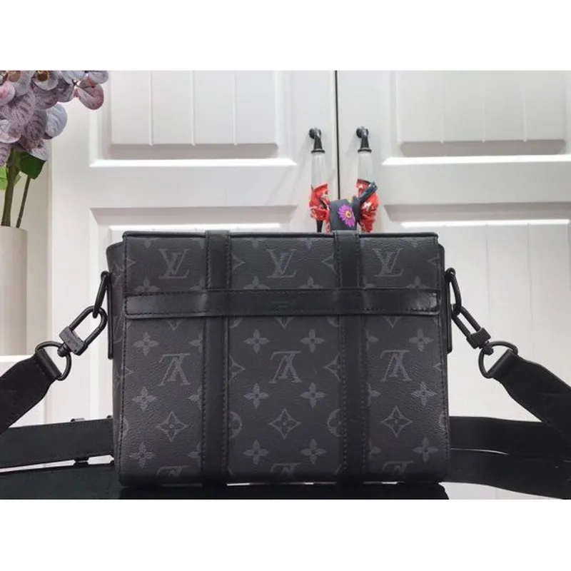 LV M45727 Louis Vuitton Trunk Messenger PM Obdélníková taška Monogram