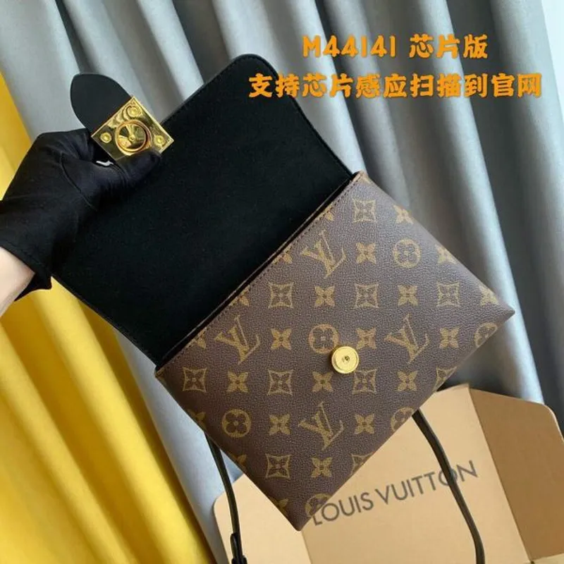 LV M44141 Louis Vuitton Locky BB Monogram Černá M44654 Taška