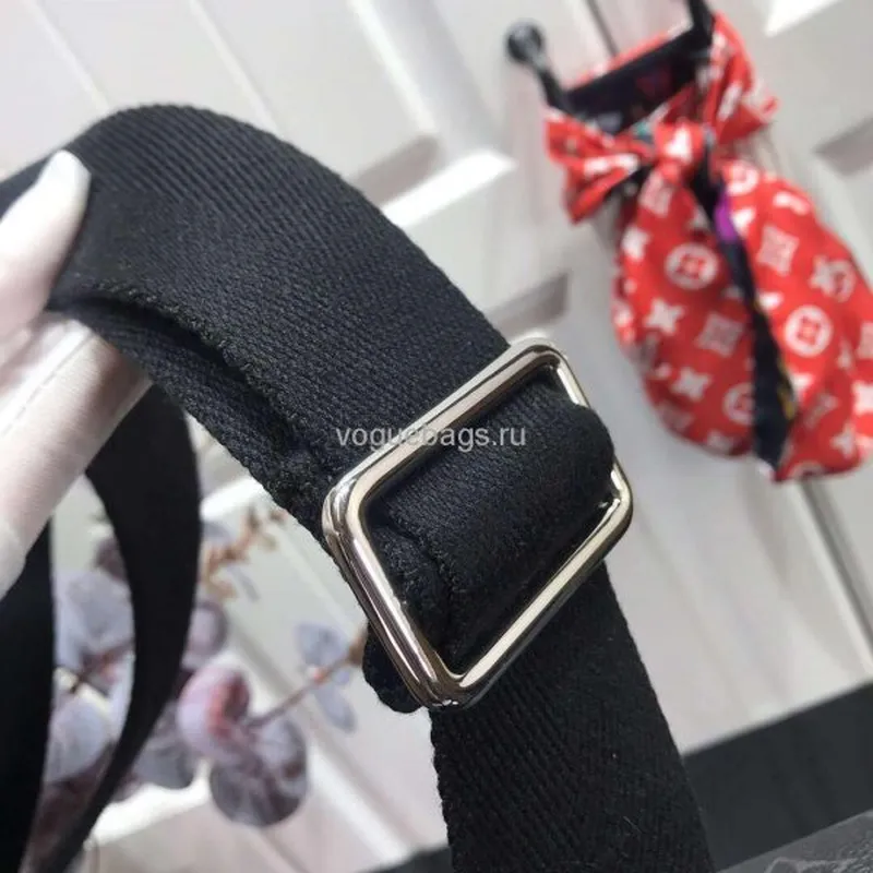 LV M44001 Louis Vuitton District MM Monogram Eclipse Canvas M44000 Taška