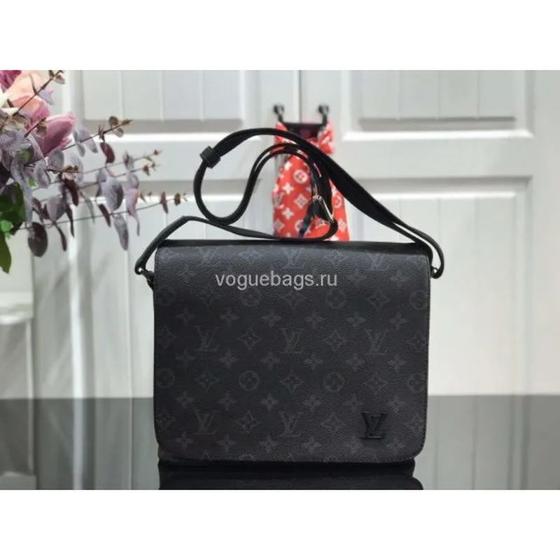 LV M44000 Louis Vuitton District PM Taška z plátna Monogram Eclipse