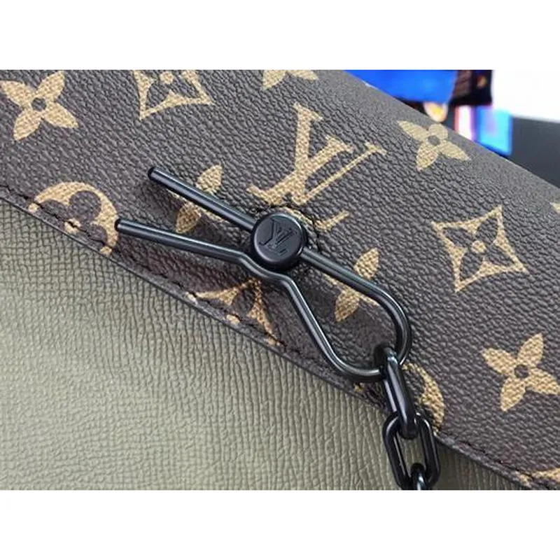 LV M30583 Louis Vuitton Pochette Voyage Steamer Bag Zelená