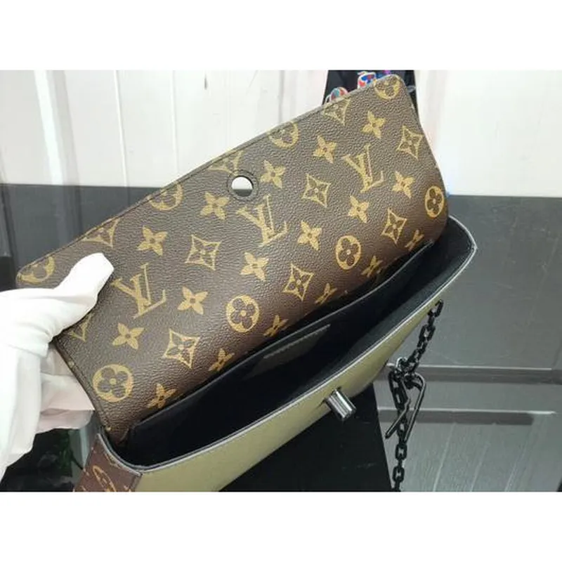 LV M30583 Louis Vuitton Pochette Voyage Steamer Bag Zelená