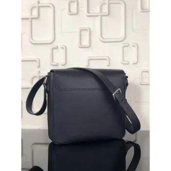 LV M30360 Louis Vuitton Roman pm taiga M30362 Taška M32726 Černá