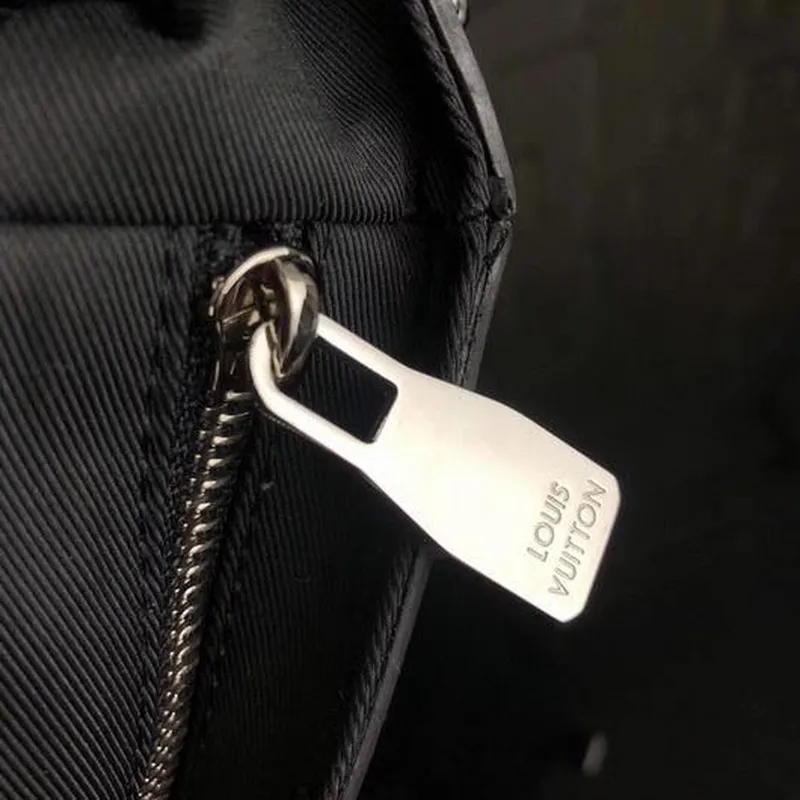 LV M30360 Louis Vuitton Roman pm taiga M30362 Taška M32726 Černá