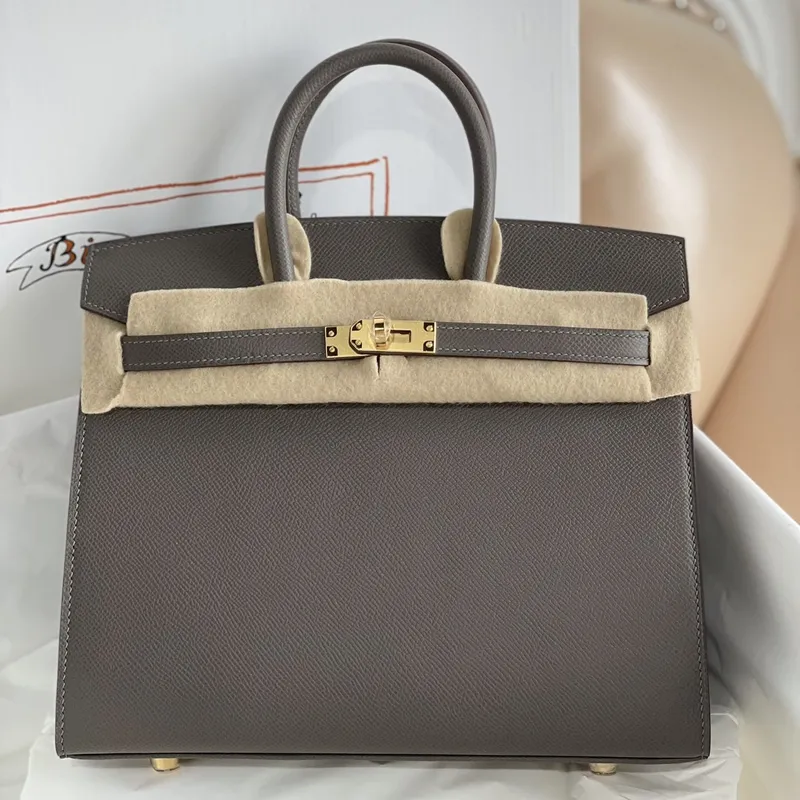 Hermes Birkin 25 Sellier Ručně vyráběná taška v etain Epsom telecí kůži