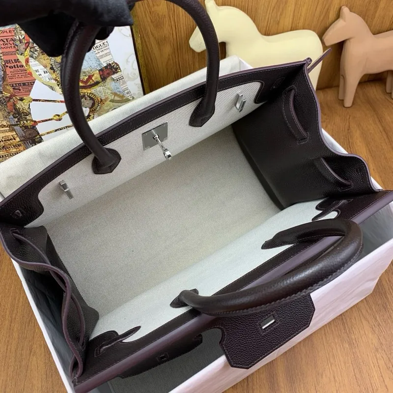 Hermes Birkin 脿 l鈥檈nvers 35 Taška v kůži Clemence a plátně v barvě Ebene
