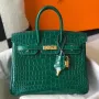 Hermes Birkin 25cm Taška v zelené embosované krokodýlí kůži