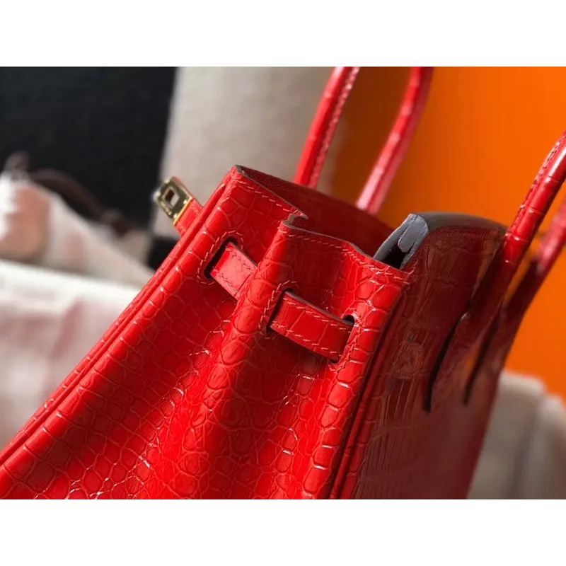Hermes Birkin 25cm Taška v červené embosované krokodýlí kůži