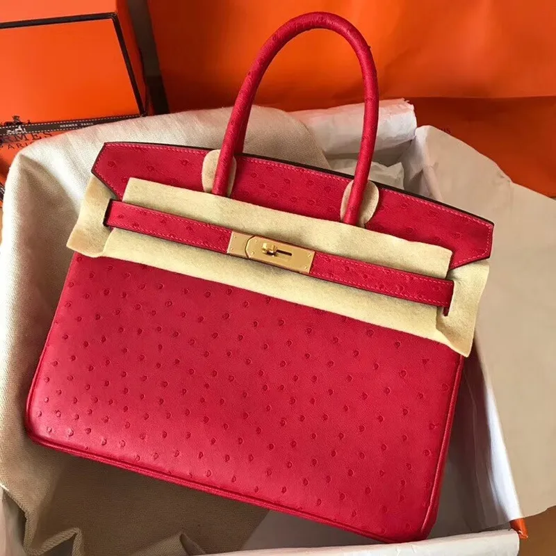 Hermes červená Birkin 30cm pštrosí ručně vyráběná taška