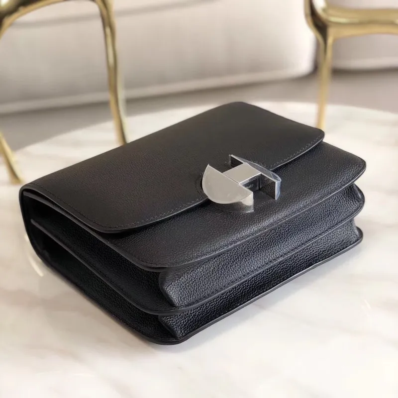 Hermes 2002 20cm Taška v černé Evercolor telecí kůži