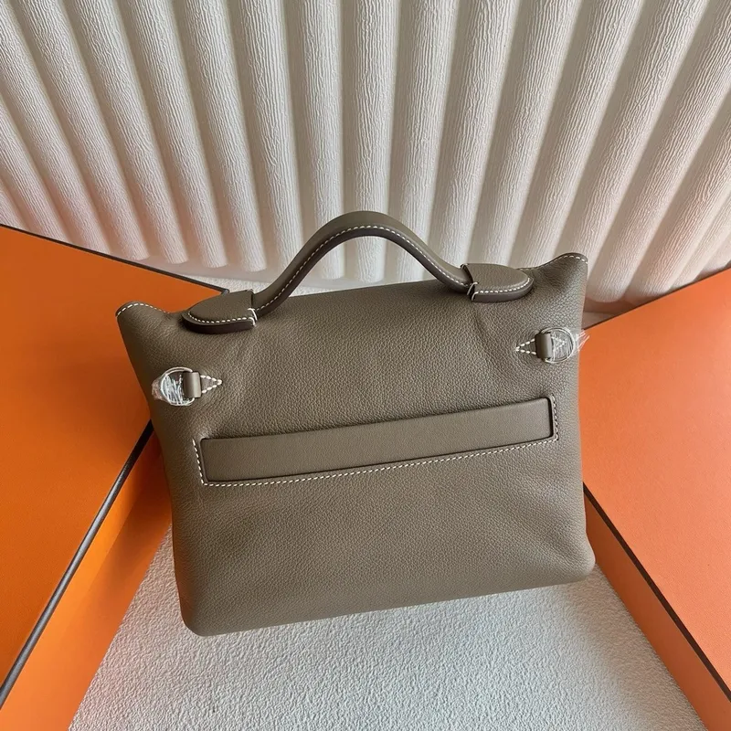 Hermes 24/24 Mini 21 Ručně vyráběná taška v taupe Evercolor kůži