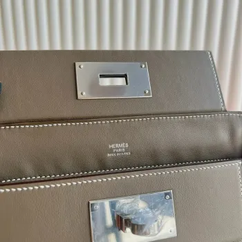 Hermes 24/24 Mini 21 Ručně vyráběná taška v taupe Evercolor kůži