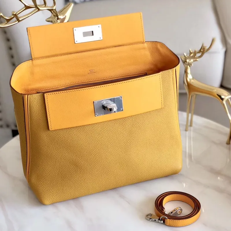 Hermes 24/24 29 Taška v curry kůži Clemence