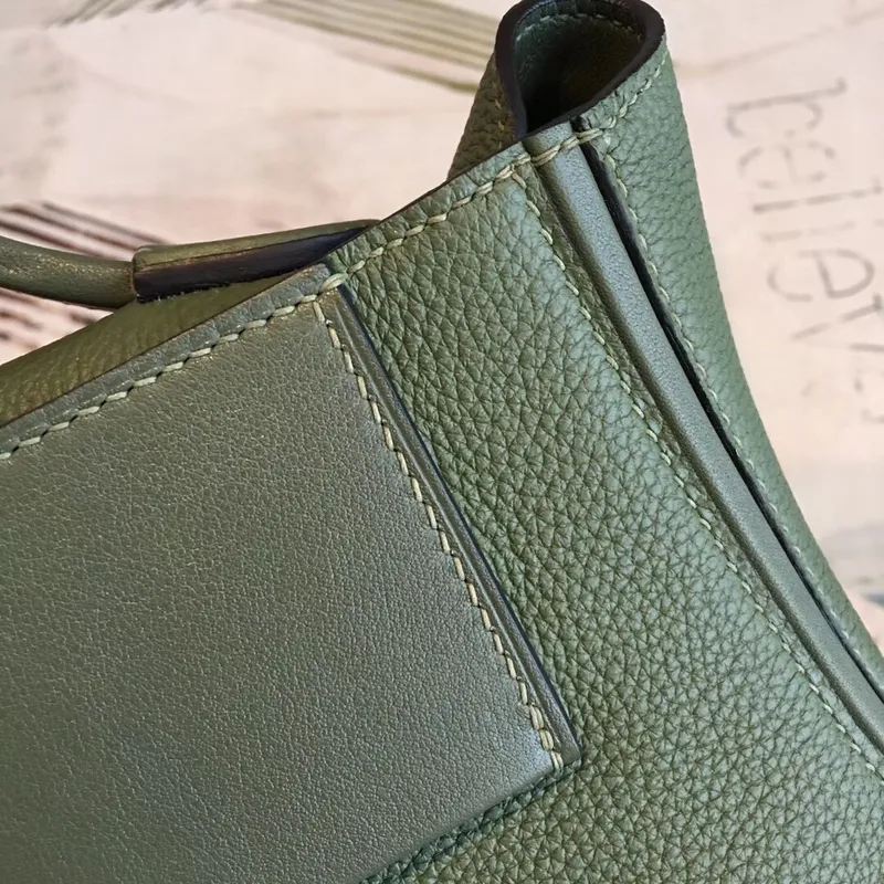 Hermes 24/24 29 Taška v Canopee Clemence telecí kůže