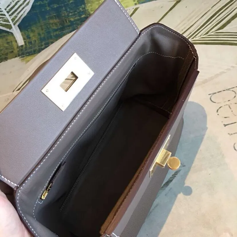 Hermes 24/24 29 Taška v taupe kůži Clemence