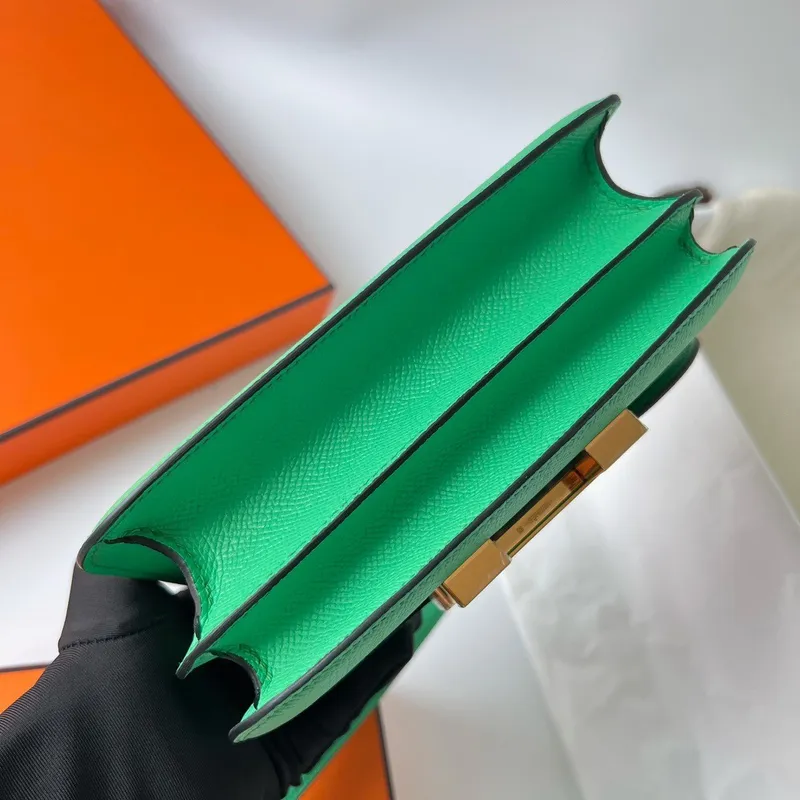 Hermes Constance 18 Ručně vyráběná taška v barvě Vert Comics z telecí kůže Epsom