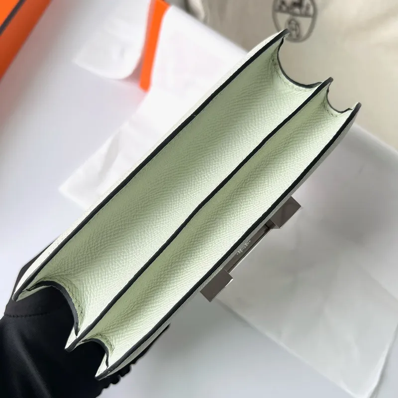 Hermes Constance 1 18 Zrcadlová taška v barvě Vert Fizz z telecí kůže Epsom