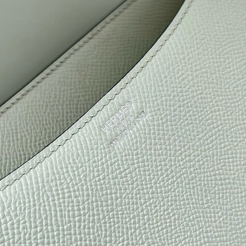 Hermes Constance 24 Ručně vyráběná taška v barvě Vert Fizz z telecí kůže Epsom