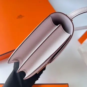 Hermes Constance 18 Ručně vyrobená taška v jemné fialové kůži Chevre Mysore