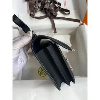 Hermes Constance 18 Ručně vyráběná taška v černé hladké telecí kůži