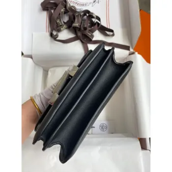 Hermes Constance 18 Ručně vyráběná taška v černé hladké telecí kůži