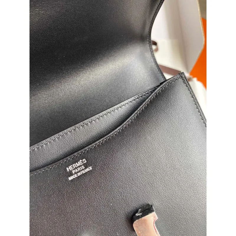 Hermes Constance 18 Ručně vyráběná taška v černé hladké telecí kůži