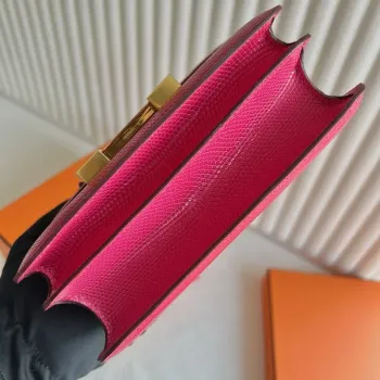 Hermes Constance 18 Ručně vyráběná taška z fuchsiové ještěří kůže