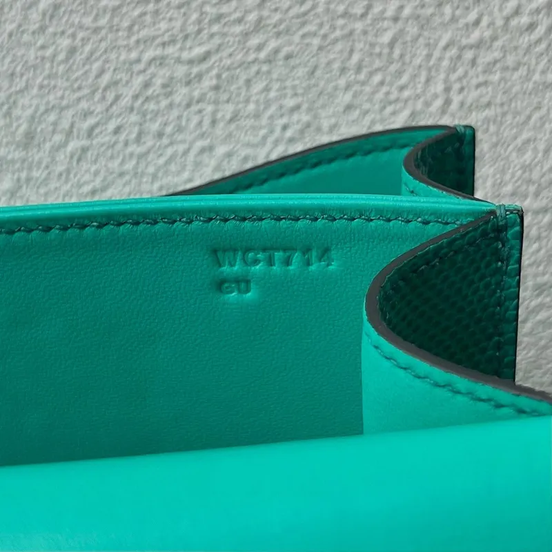 Hermes Constance 18 Ručně vyráběná taška z kůže mentolového varana