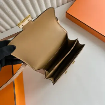 Hermes Constance 18 Ručně vyráběná taška z matné aligátorové kůže v barvě chai