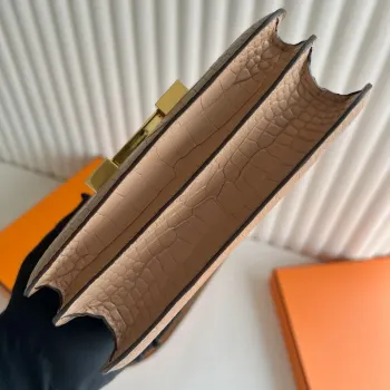 Hermes Constance 18 Ručně vyráběná taška z matné aligátorové kůže v barvě chai