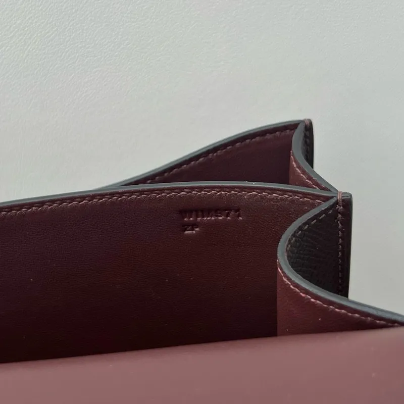 Hermes Constance 18 Ručně vyráběná taška v Rouge Sellier Epsom telecí kůži