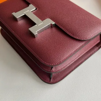 Hermes Constance 18 Ručně vyráběná taška v Rouge H Epsom telecí kůži