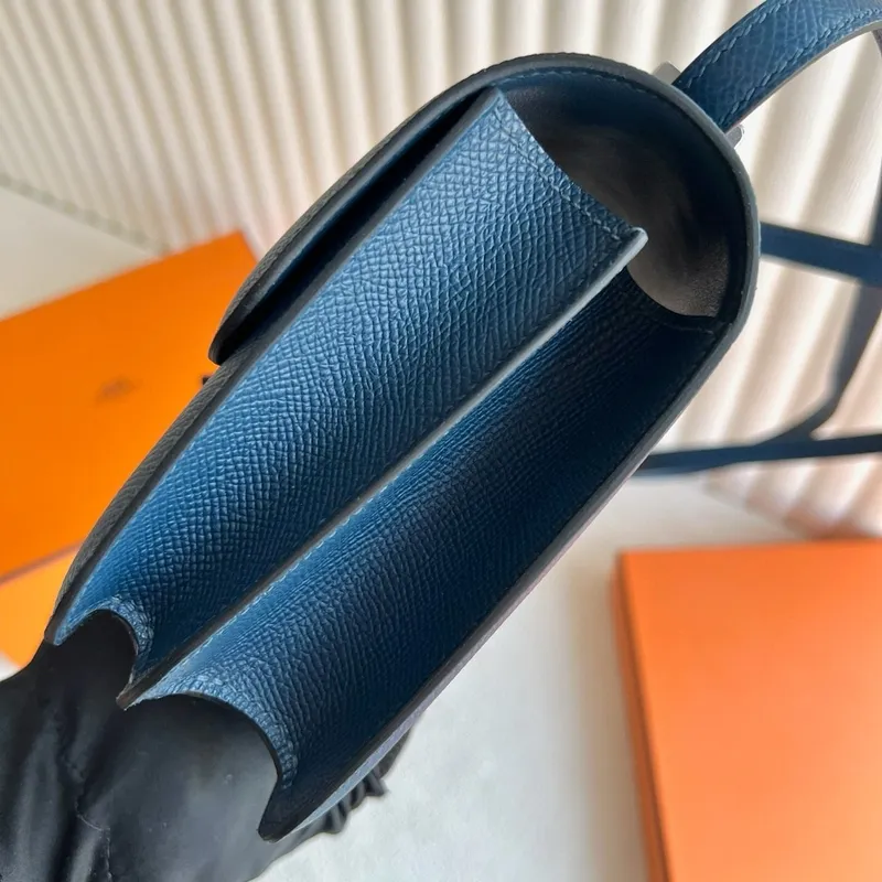 Hermes Constance Enamel 18 Ručně vyráběná taška v tmavě modré Epsom telecí kůži