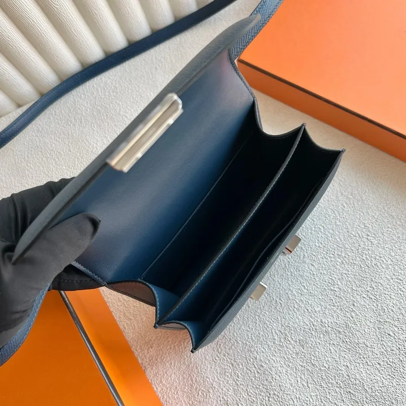 Hermes Constance Enamel 18 Ručně vyráběná taška v tmavě modré Epsom telecí kůži