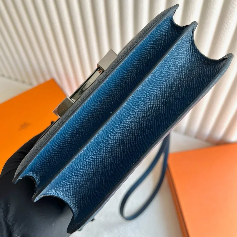 Hermes Constance Enamel 18 Ručně vyráběná taška v tmavě modré Epsom telecí kůži