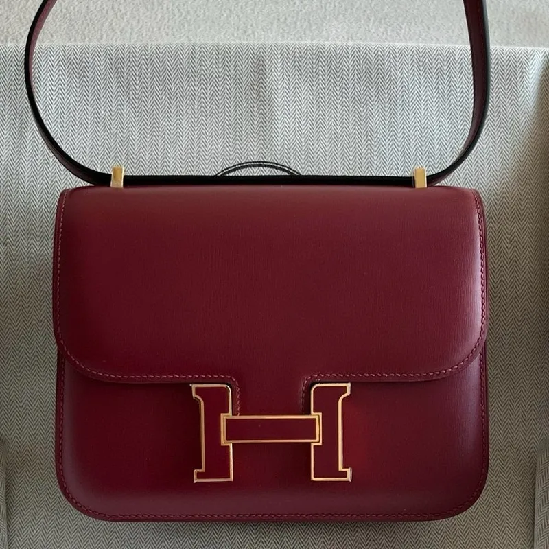 Hermes Constance Enamel 18 Ručně vyráběná taška v kůži Box Calfskin Rouge H