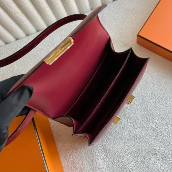 Hermes Constance Enamel 18 Ručně vyráběná taška v kůži Box Calfskin Rouge H