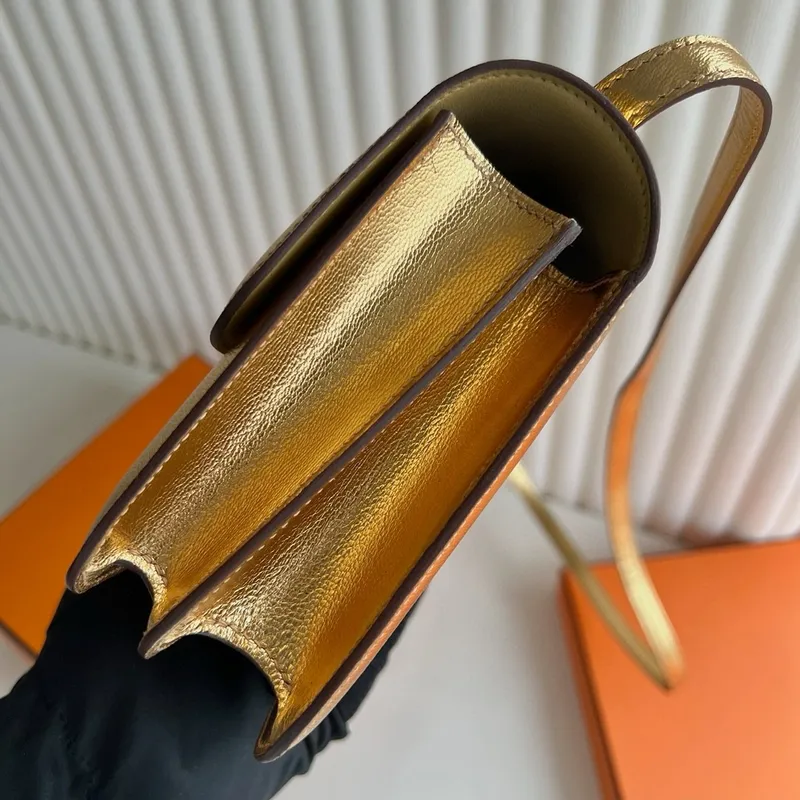 Hermes Constance 1 18 Zrcadlová taška v Dore Metalické Kůže Chevre Mysore