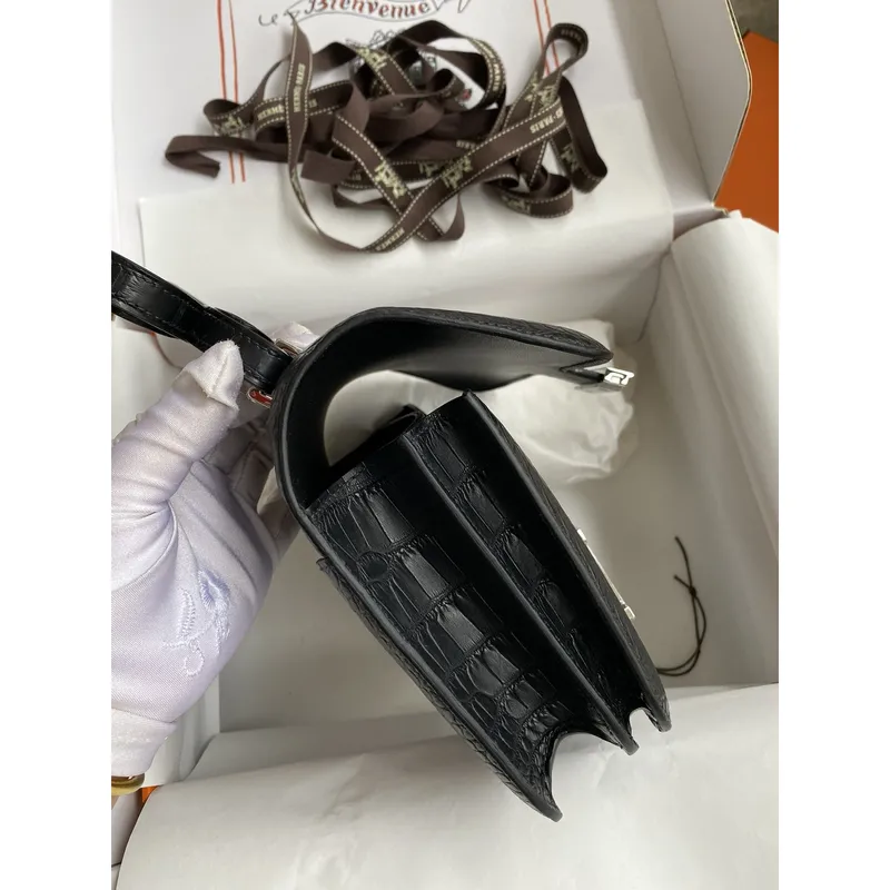 Hermes Constance 18 Ručně vyráběná taška z černé matné aligátorové kůže