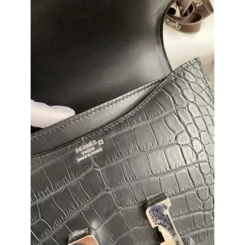 Hermes Constance 18 Ručně vyráběná taška z černé matné aligátorové kůže