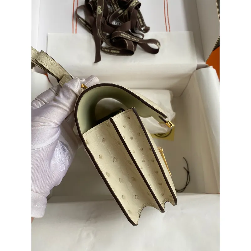 Hermes Constance 18 Ručně vyráběná taška z pštrosí kůže Parchemin