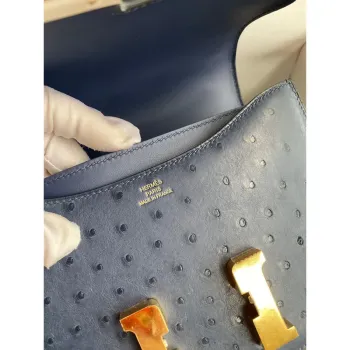 Hermes Constance 18 Ručně vyráběná taška v modré iris pštrosí kůži