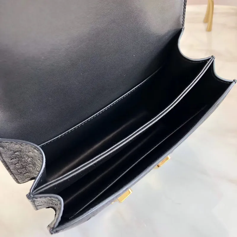 Hermes Mini Constance 18cm Černá pštrosí kůže