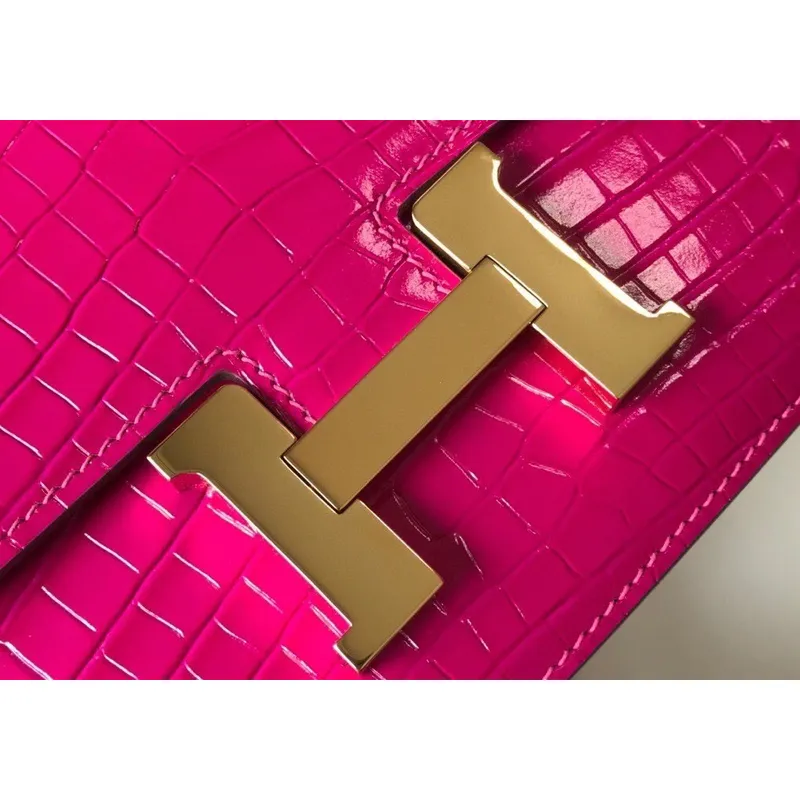 Hermes Constance 18cm Taška v růžové červené s embosovaným krokodýlem