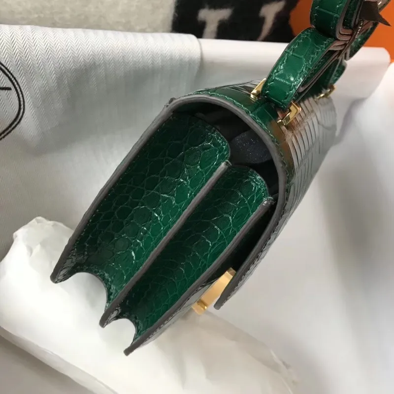 Taška Hermes Constance 18 cm v zeleném embosovaném krokodýlím vzoru