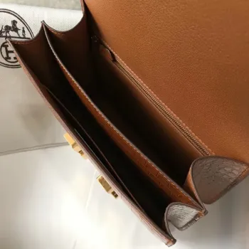 Taška Hermes Constance 24 cm v hnědém embosovaném krokodýlím vzoru